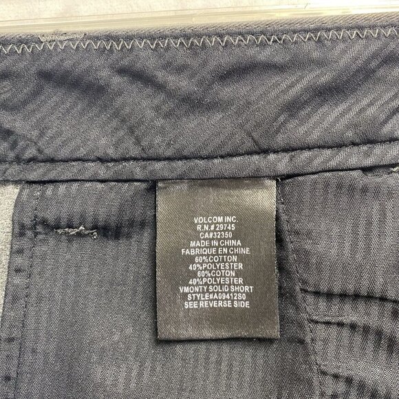 Volcom Corpo Class Casual Chino Shorts Men Size 30 Charcoal Slash Pockets Used - Picture 4 of 16